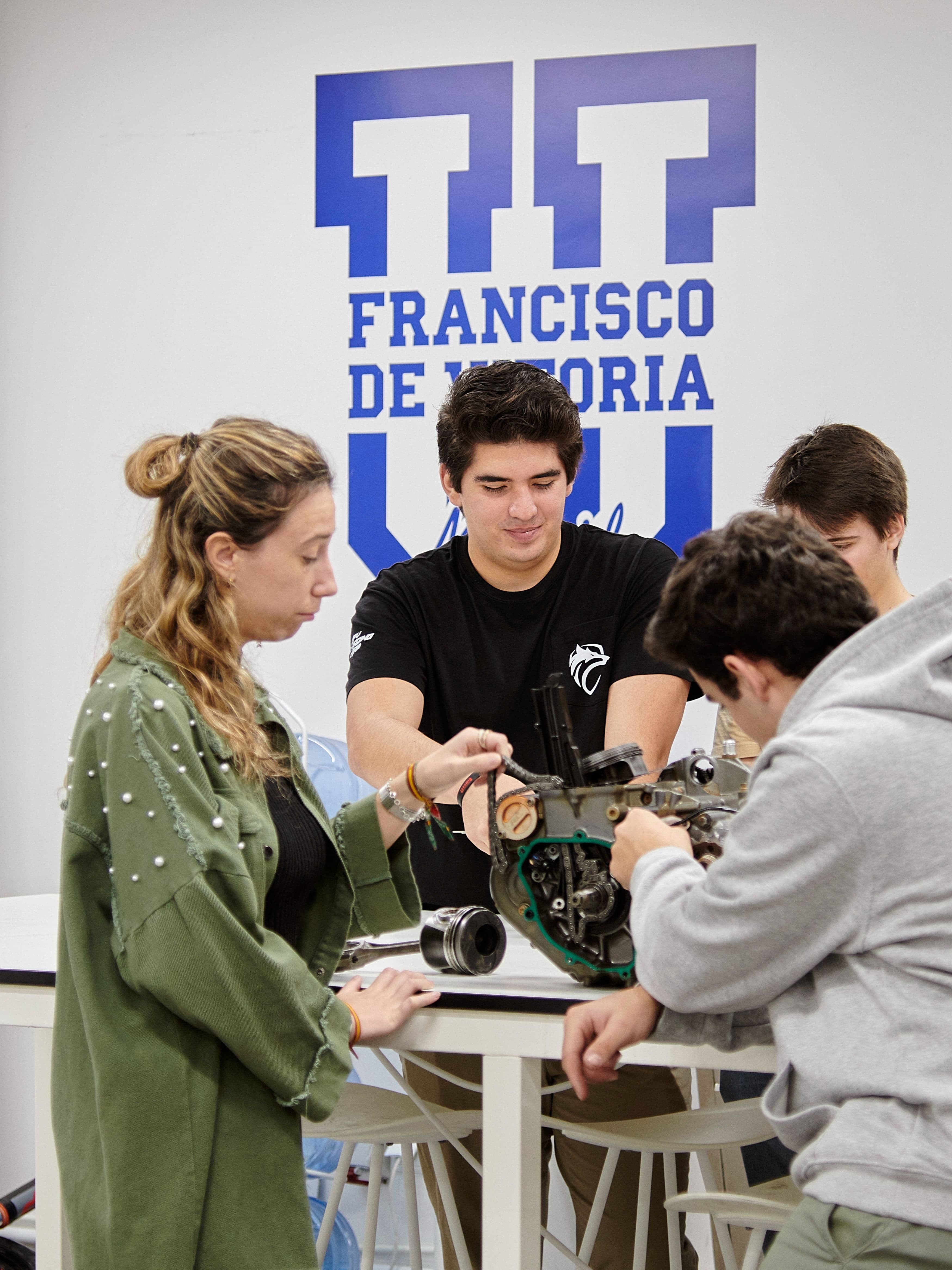 Estudiar Grado Ingeniería en Industria Conectada 4.0 en Madrid M21_Vertical_ContentText1_IndustriaConectada Estudiar Grado Ingeniería en Industria Conectada 4.0 en Madrid Estudiar en Universidad Privada Madrid