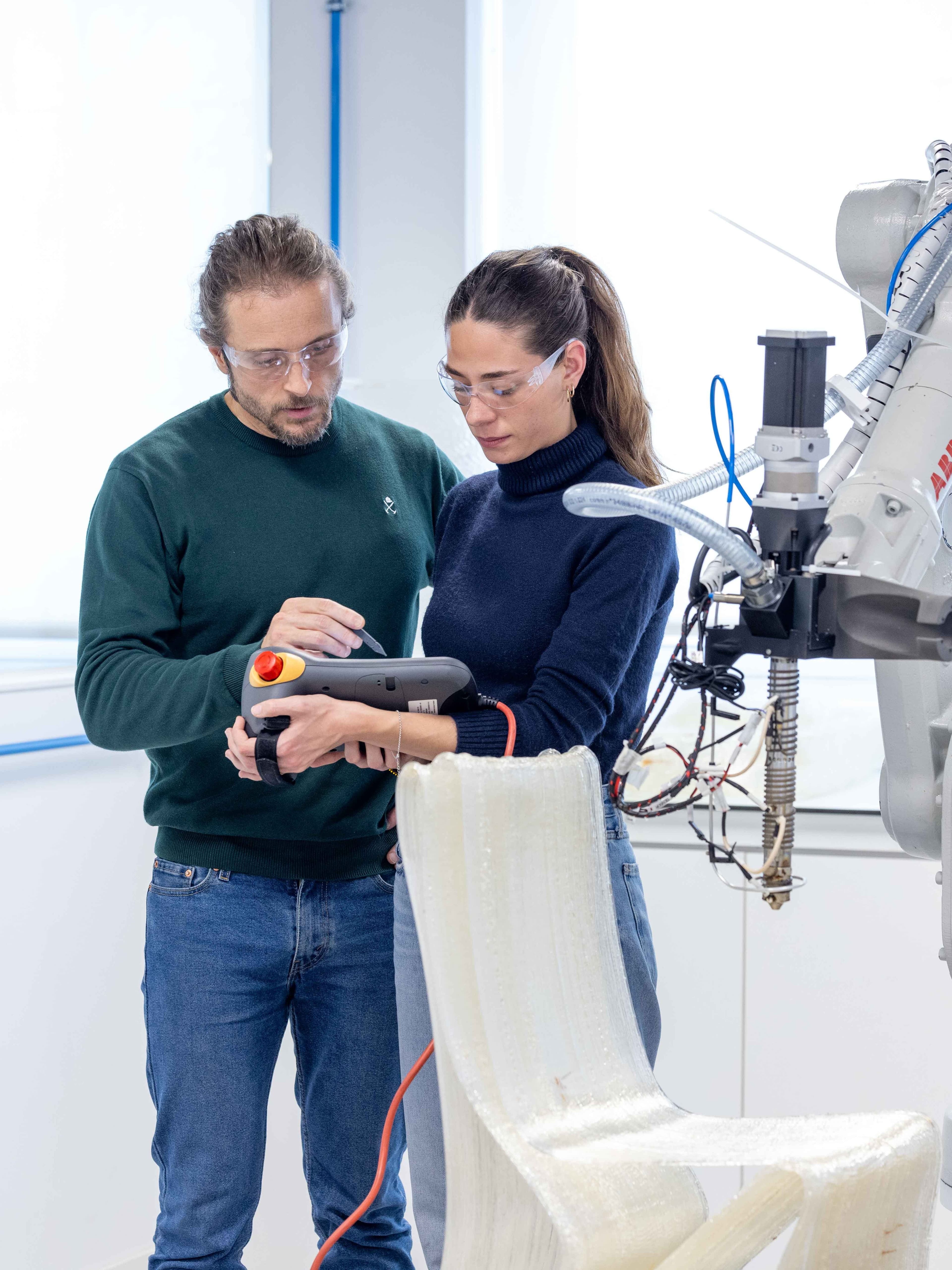 Estudiar doble grado Ingeniería Informática y Matemáticas en Madrid en Universidad Privada. M21_Vertical_ContentText1_Ing. Matemática y Ing. Informática Estudiar doble grado Ingeniería Informática y Matemáticas en Madrid en Universidad Privada. Estudiar en Universidad Privada Madrid