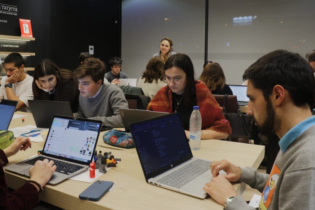 Prototype Lab: una semana para poner a prueba las ideas y crecer como emprendedores UFV | UFV MG_9159-1024x683 Prototype Lab: una semana para poner a prueba las ideas y crecer como emprendedores UFV | UFV Estudiar en Universidad Privada Madrid