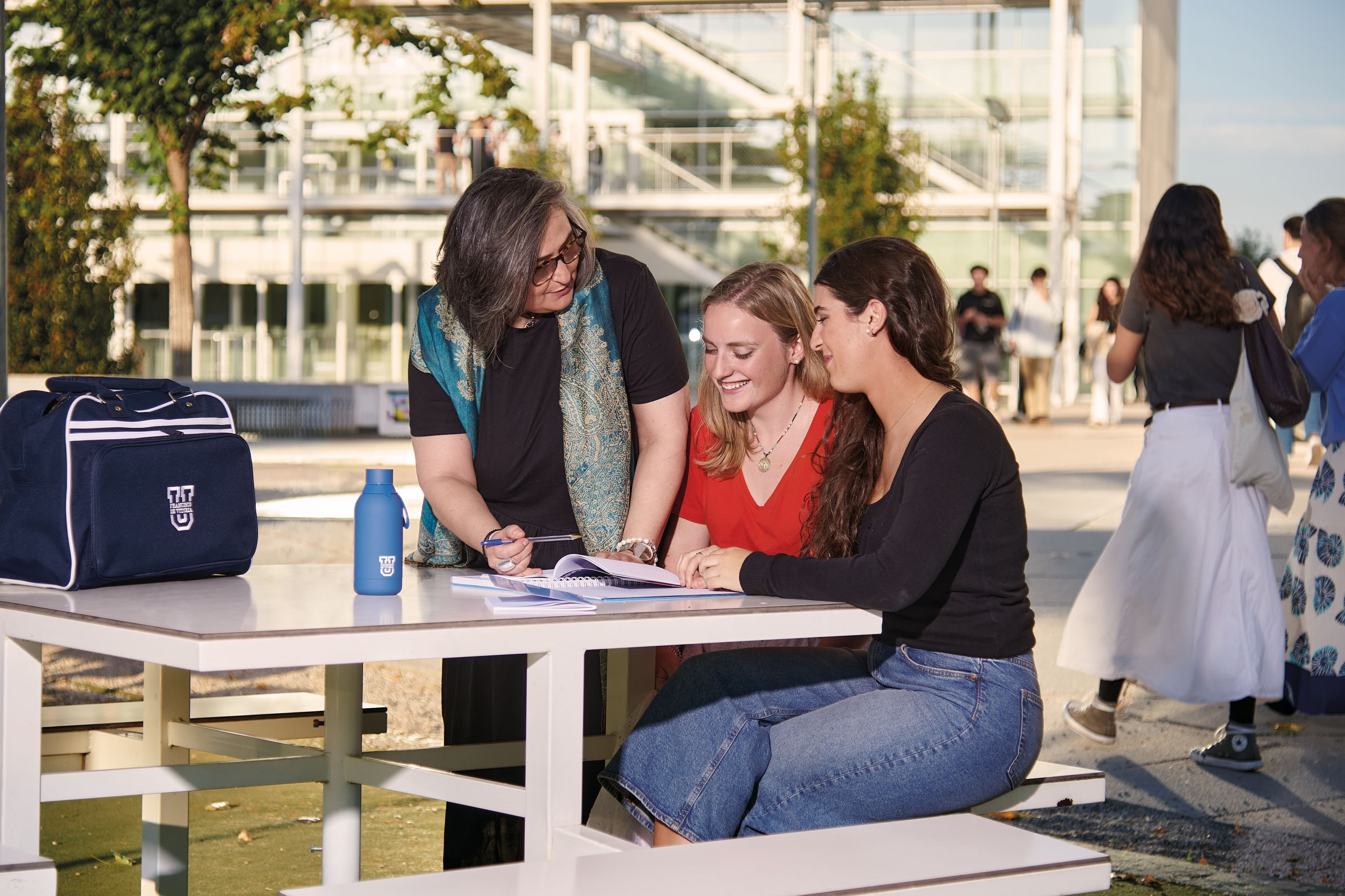 Ofertas de empleo | UFV _TOL6911 copia Ofertas de empleo | UFV Estudiar en Universidad Privada Madrid