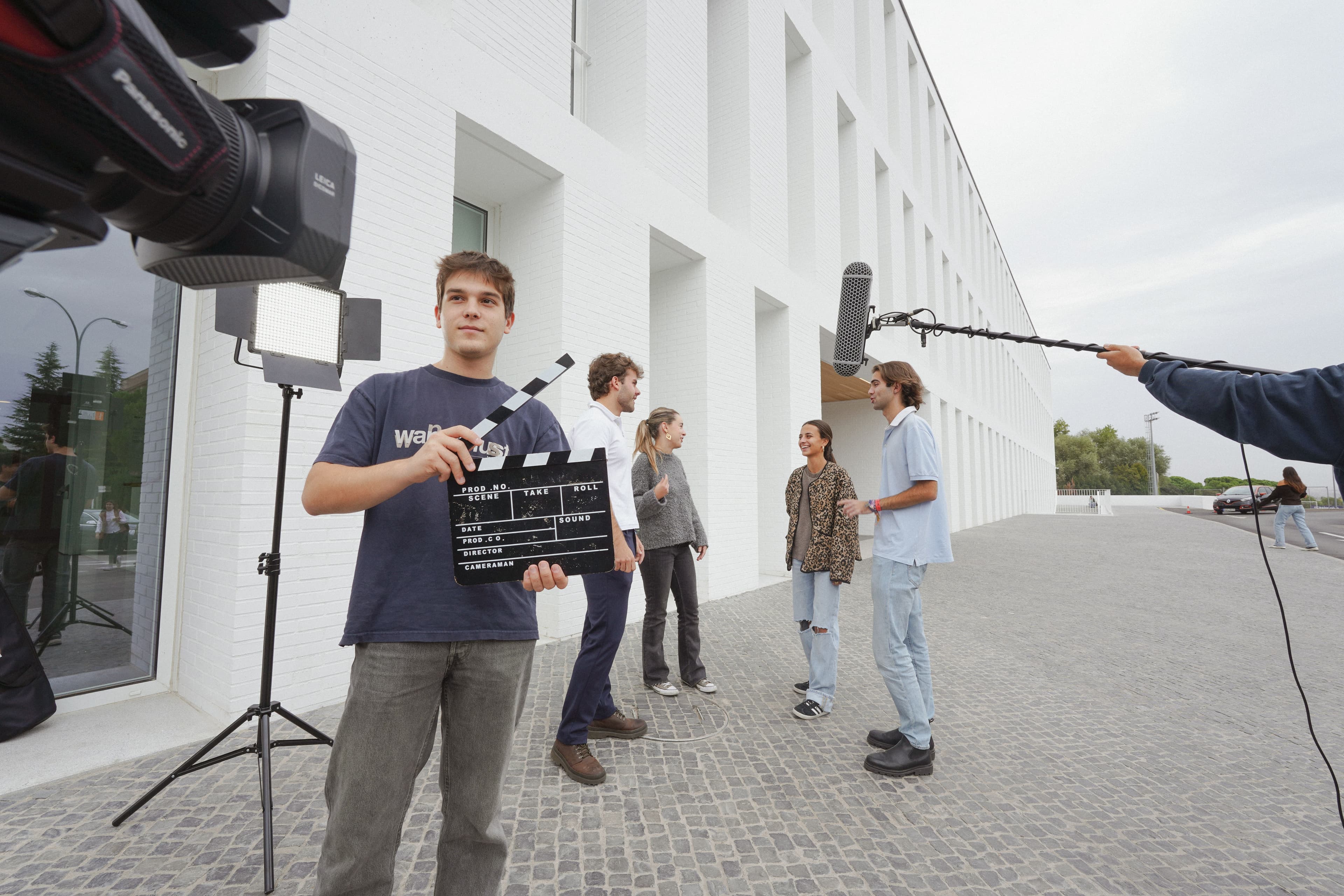 CAV ▷ Audiovisual Communication and Advertising Degree ▷ Double Degree in Madrid. FOTO33 (1) CAV ▷ Audiovisual Communication and Advertising Degree ▷ Double Degree in Madrid. Study at the Universidad Privada Madrid