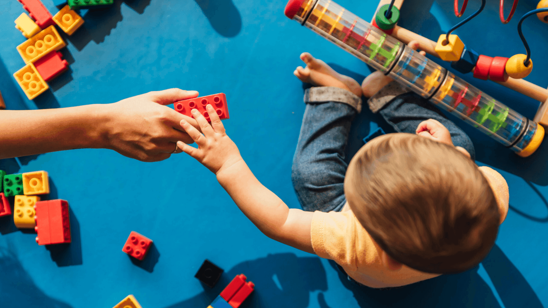 Máster Universitario en Acompañamiento Integral - Postgrados Universidad Francisco de Vitoria M11_Hero Imagen Destacada_atencion temprana Máster Universitario en Acompañamiento Integral - Postgrados Universidad Francisco de Vitoria Estudiar en Universidad Privada Madrid