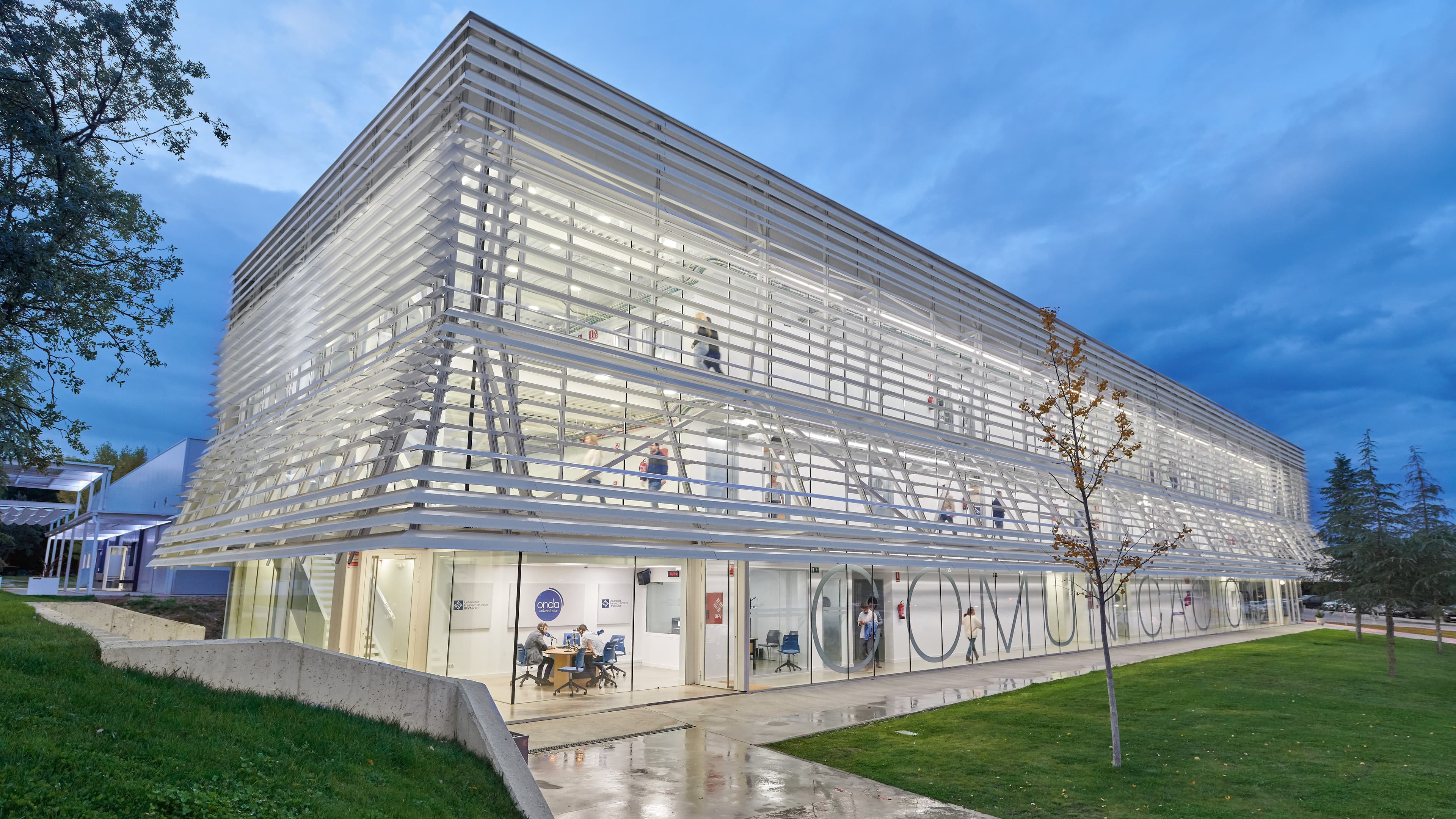 Cybersecurity Degree in Madrid ▷ Study Cybersecurity M21_Horizontal_ImgRelacionada_Comunicación Audiovisual Cybersecurity Degree in Madrid ▷ Study Cybersecurity Study at the Universidad Privada Madrid