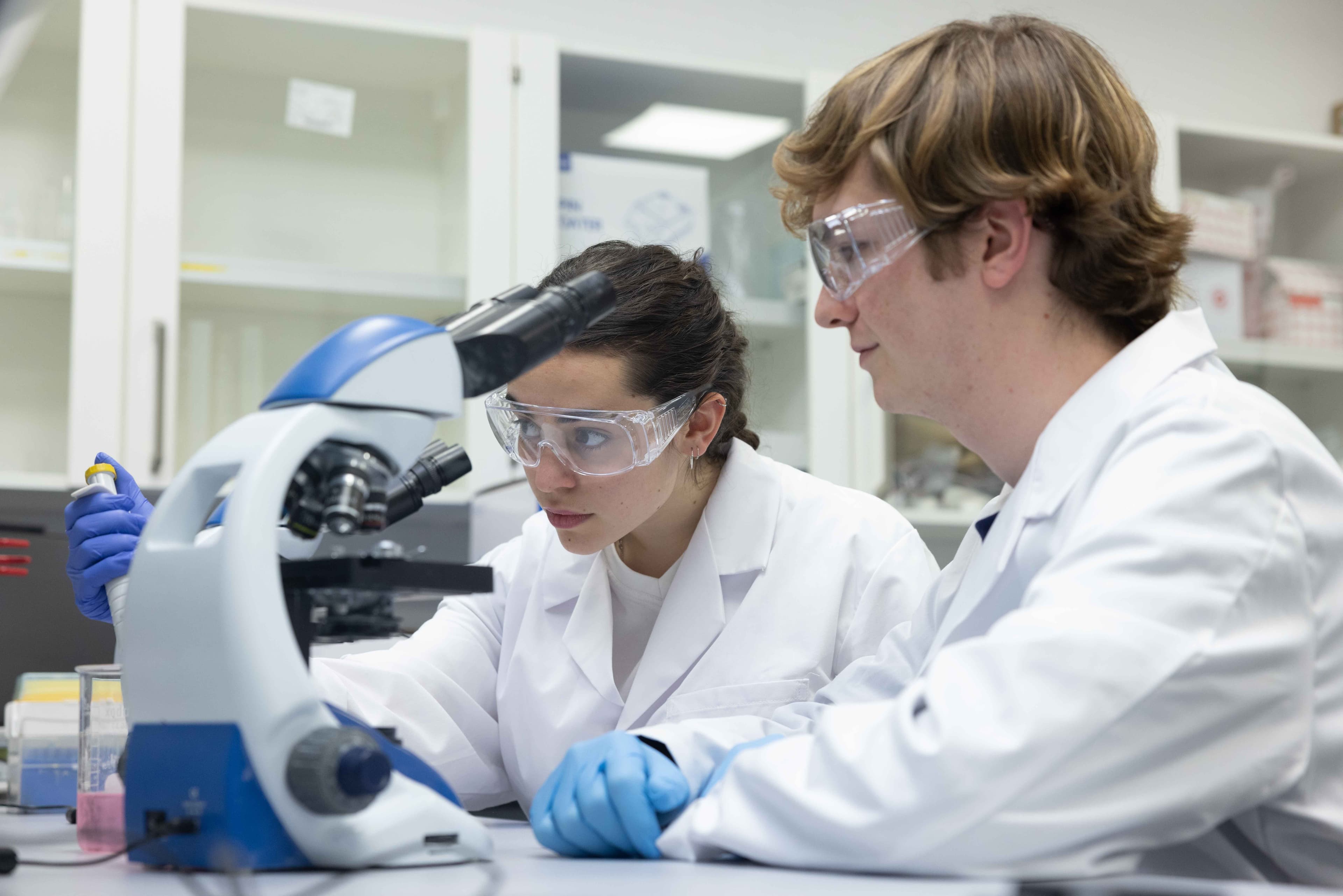 Una investigación de la UFV junto con otras universidades muestra el primer mapa de calor de una célula | UFV UFV3-4467 Una investigación de la UFV junto con otras universidades muestra el primer mapa de calor de una célula | UFV Estudiar en Universidad Privada Madrid