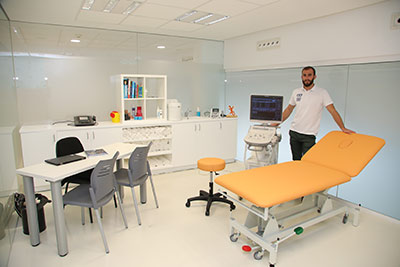 fisioterapeuta clinica ufv 1 UNIVERSITY PHYSIOTHERAPY CLINIC Estudiar en Universidad Privada Madrid