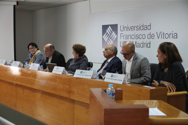 181019 2 La Universidad Francisco de Vitoria celebra el aniversario de la primera vuelta al mundo Estudiar en Universidad Privada Madrid