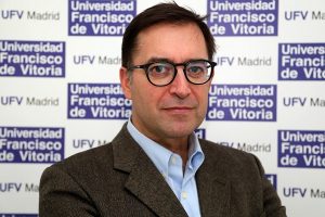 1 javier aranguren ufv 300x200 “Vi una luz al final del túnel y me preguntaron si quería volver. Entrevista a Javier Aranguren, filósofo, profesor de la UFV en COPE Estudiar en Universidad Privada Madrid