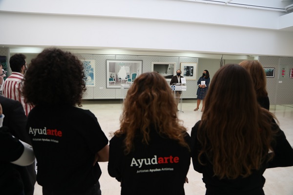 Ayudarte 2 La Universidad Francisco de Vitoria organiza el 16 de diciembre la subasta benéfica AyudARTE para crear una bolsa de becas para los alumnos afectados por la COVID 19 Estudiar en Universidad Privada Madrid