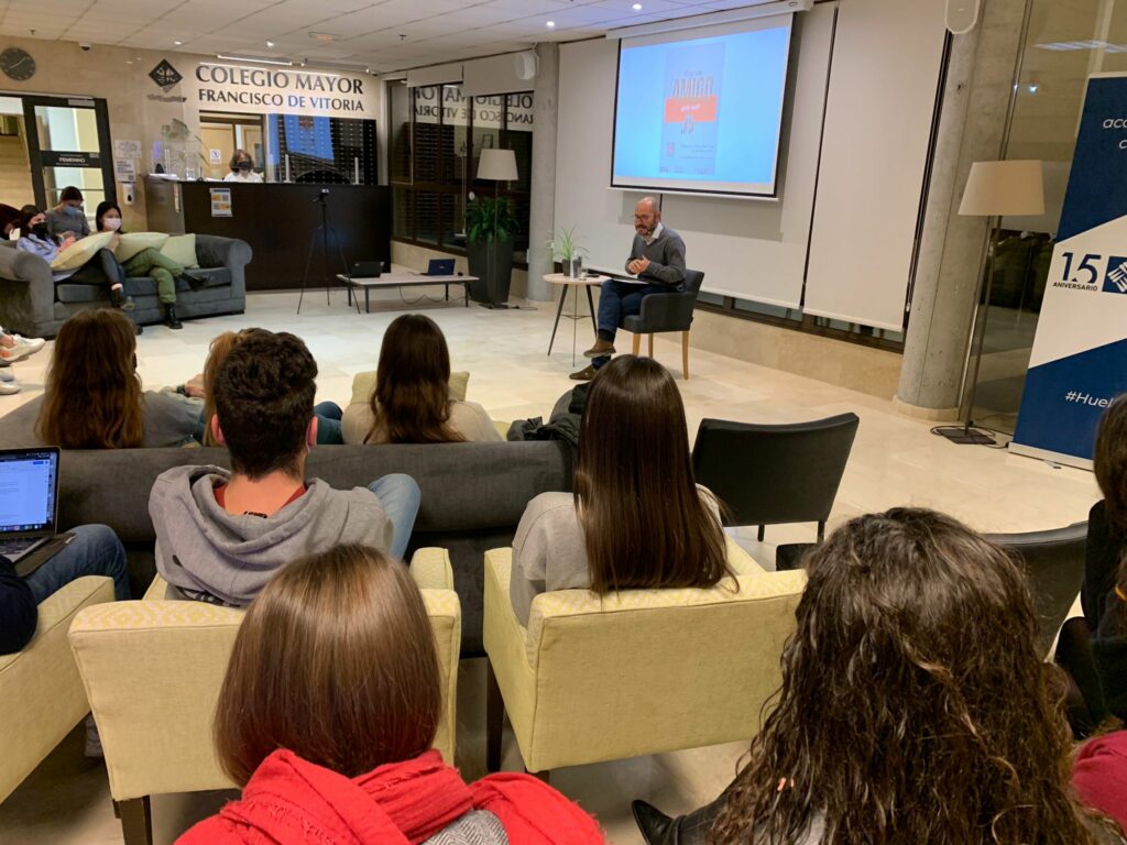 CM AaA 3 1024x768 Gonzalo Barriga visita el Colegio Mayor como ponente del tercer encuentro del Foro Aprendamos a Amar| Noticias de Actualidad UFV Estudiar en Universidad Privada Madrid