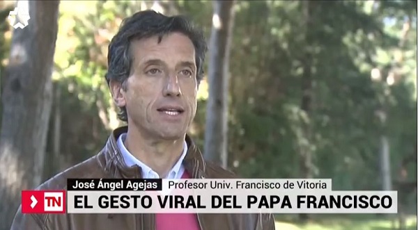 Captura 8 El catedrático José Angel Agejas aclara en TeleMadrid el polémico gesto del Papa Francisco Estudiar en Universidad Privada Madrid