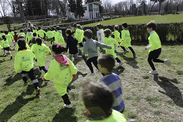 Carrera solidaria La UFV patrocina la V Carrera Solidaria del Club de Campo Villa de Madrid Estudiar en Universidad Privada Madrid