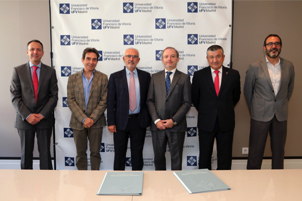 El paciente protagonista central en la Catedra creada por la Universidad Francisco de Vitoria y la Fundacion ECO El paciente, protagonista central en la Cátedra creada por la Universidad Francisco de Vitoria y la Fundación ECO Estudiar en Universidad Privada Madrid