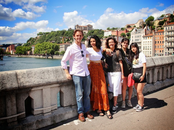 Institulo Lumiere Alumnos de la Facultad de Comunicación viajan al Instituto Lumière de Lyon Estudiar en Universidad Privada Madrid