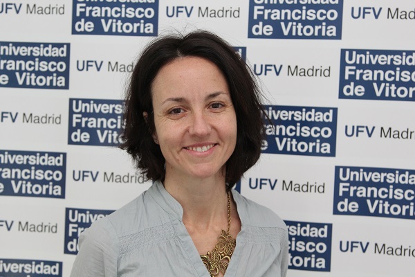 Rocio Solis Rocío Solís, coordinadora del Instituto Newman, entrevista a Javier Viver a propósito de su obra La Mujer de Lot, ubicada en la UFV Estudiar en Universidad Privada Madrid