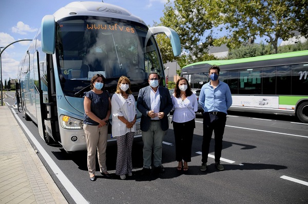 bus La Universidad Francisco de Vitoria pone en marcha un autobús gratuito para trasladar al campus a los alumnos que vivan en Boadilla Estudiar en Universidad Privada Madrid