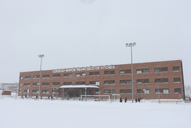 cm nevado El Colegio Mayor Francisco de Vitoria se convierte en un refugio durante la nevada Estudiar en Universidad Privada Madrid