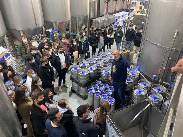 download 1 Los alumnos de primero del Grado en Marketing UFV visitan la fábrica de cervezas artesanales La Cibeles Estudiar en Universidad Privada Madrid