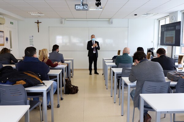 encuentro grupo 2 1 ¿Cómo investigar en Humanidades en la era de la Inteligencia Artificial? | Noticias de Actualidad UFV Estudiar en Universidad Privada Madrid