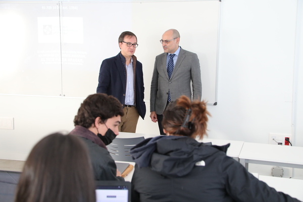 jeronimo Jerónimo Molina, decano de la Facultad de Trabajo Social de la Universidad de Murcia, visita la UFV para mantener un encuentro con nuestros alumnos de Relaciones Internacionales Estudiar en Universidad Privada Madrid