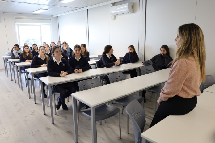 Influenceer La UFV celebra el Día Internacional de la Mujer y la Niña en la Ciencia con 10 investigadoras y más de 250 alumnas de ESO, Bachillerato y FP | Noticias de Actualidad UFV Estudiar en Universidad Privada Madrid