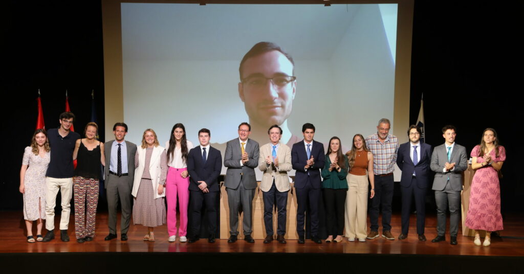 Ganadores y finalistas Premio Optimus 2023 scaled e1682665441607 1024x536 La Universidad Francisco de Vitoria anuncia los Premios Optimus 2023, un reconocimiento  a los alumnos excelentes de cada promoción | Noticias de Actualidad UFV Estudiar en Universidad Privada Madrid