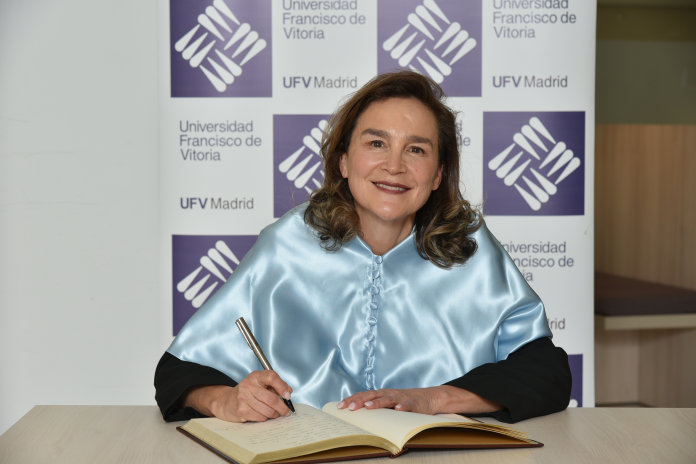 Carolina Garcia Viadero Cerca de 2000 alumnos de la Universidad Francisco de Vitoria se gradúan este curso 2022/2023 | Noticias de Actualidad UFV Estudiar en Universidad Privada Madrid