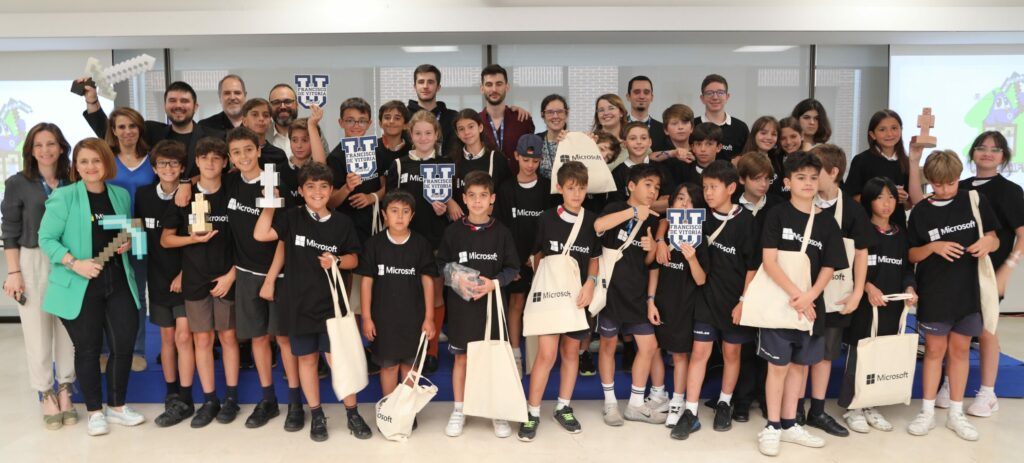 Todos scaled e1686576259591 1024x463 El colegio FEC Santa Joaquina de Vedruna Mirasierra gana el Minecraft Education Tournament celebrado en la Universidad Francisco de Vitoria | Noticias de Actualidad UFV Estudiar en Universidad Privada Madrid