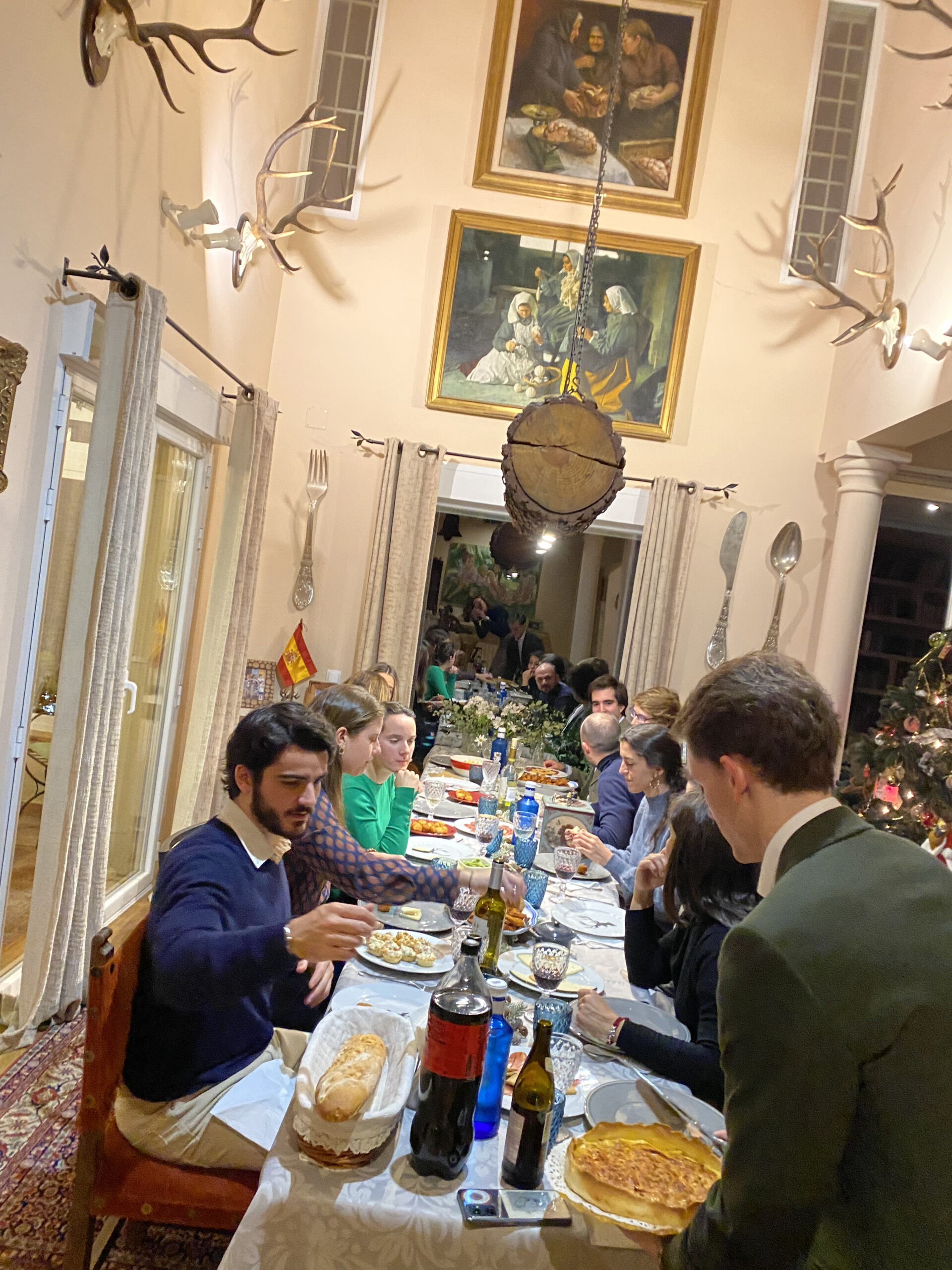 0004 Cena de Navidad1 scaled Comunidad Estudiar en Universidad Privada Madrid