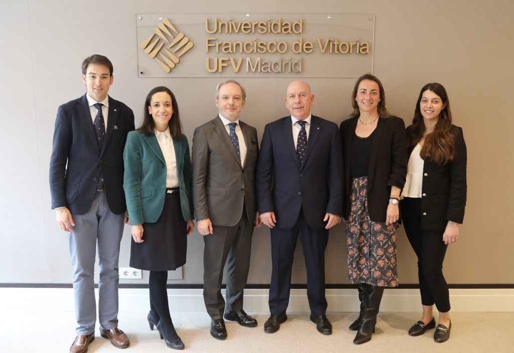 Firma UFV INTERPORC 3 1024x704 La Universidad Francisco de Vitoria e INTERPORC firman un convenio para acercar a los universitarios la realidad del sector porcino e impulsar la investigación y la formación en este sector | Noticias de Actualidad UFV Estudiar en Universidad Privada Madrid