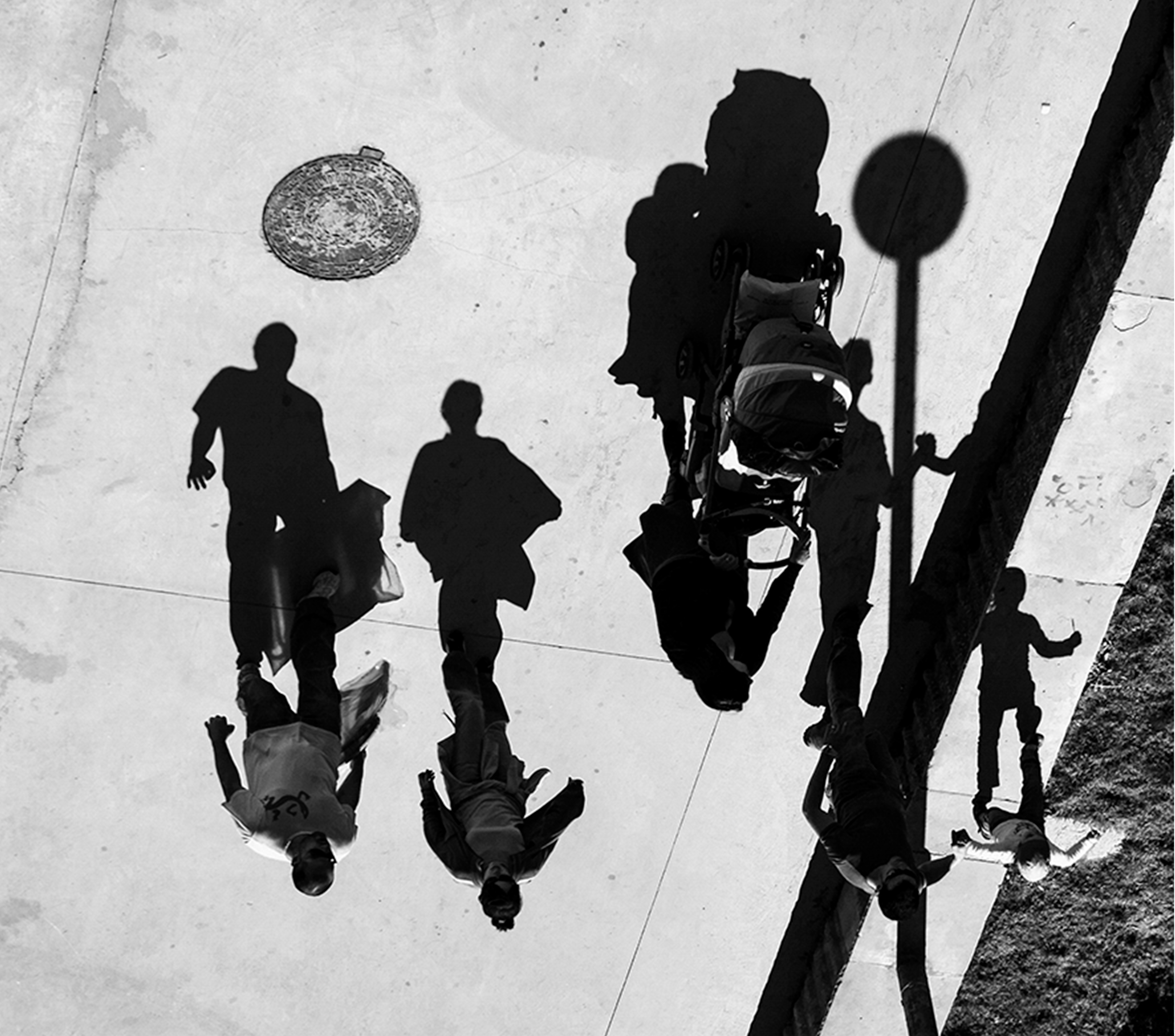 ANGEL JULVEZ DE COMPRAS copia SIMUFV 2024 Finalistas Concurso Fotográfico Estudiar en Universidad Privada Madrid