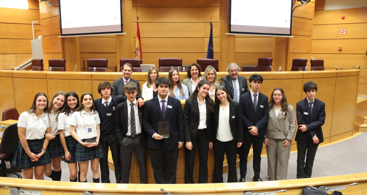 Ganadores TIDE XI scaled 1280x680 Más de 40 centros educativos de la Comunidad de Madrid han participado en la XI edición del Torneo Intermunicipal de Debate Escolar de la UFV Estudiar en Universidad Privada Madrid