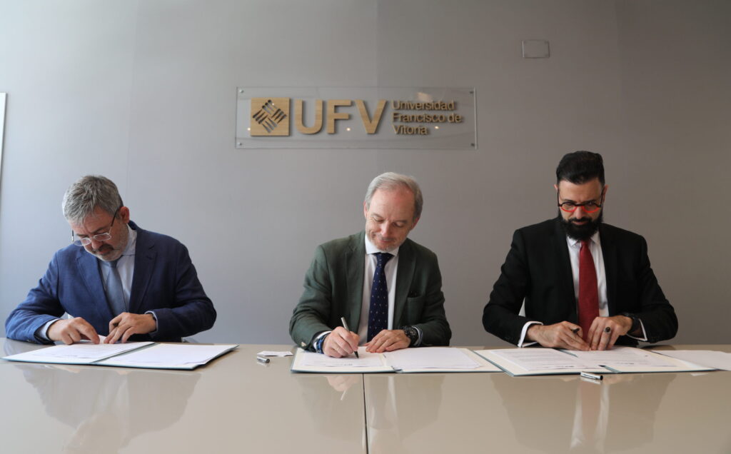 IMG 8600 scaled e1718277032563 1024x636 La UFV ha firmado un convenio con la Fundación Cristianos de Oriente para promover el estudio de los desafíos que enfrentan los cristianos orientales en sus respectivas regiones Estudiar en Universidad Privada Madrid