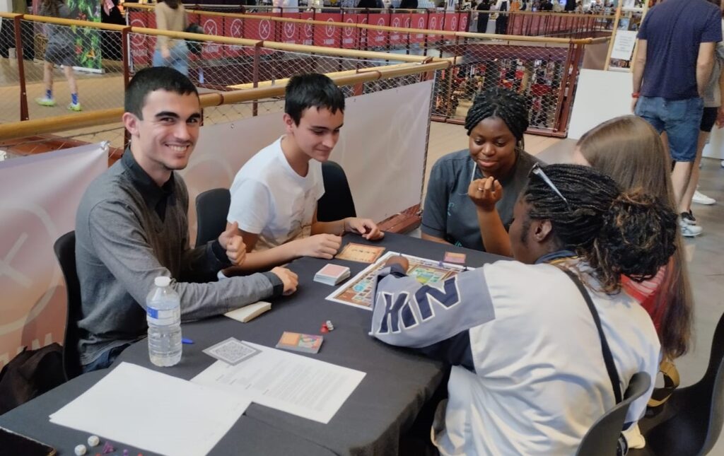 %name La UFV revoluciona el X Madrid con la instalación de popups de moda y una demostración de juegos de mesa Estudiar en Universidad Privada Madrid