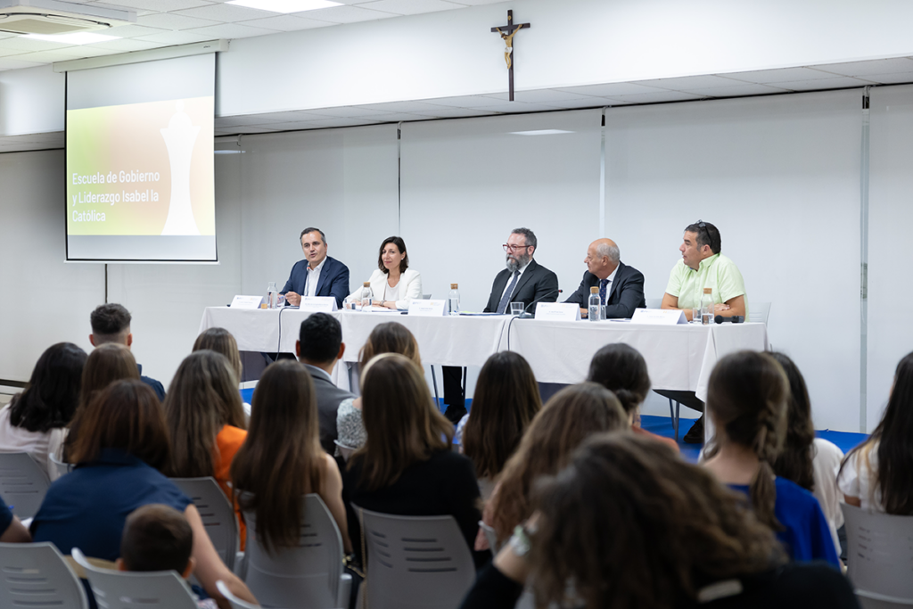 deee 1024x683 La UFV acoge la clausura del programa Ven y Verás: Laboratorio de Experiencias Sociales de la Escuela de Gobierno y Liderazgo Isabel la Católica Estudiar en Universidad Privada Madrid