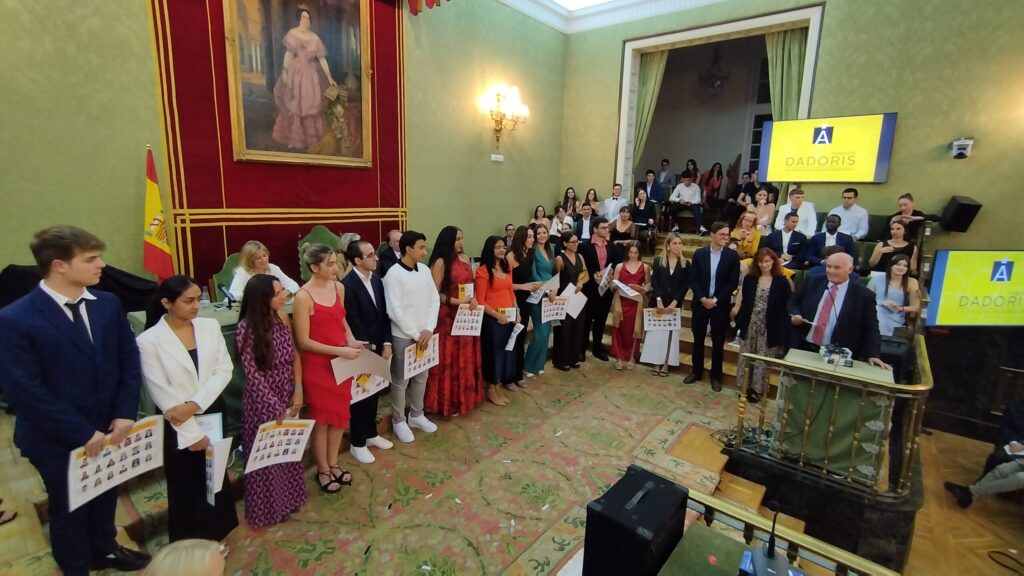 Foto entrega de premios 2024 scaled 1 1024x576 Los alumnos del Grado en Medicina, Rafael Díaz y Seyezdalireza Abbasian, premiados por la Fundación Dádoris por su excelente expediente académico Estudiar en Universidad Privada Madrid