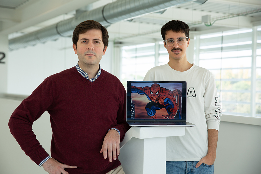 Arturo y Rodrigo Horizontal Un estudio de la UFV desentraña los secretos de Spider Man, una de las grandes superproducciones de animación de los años 90 Estudiar en Universidad Privada Madrid