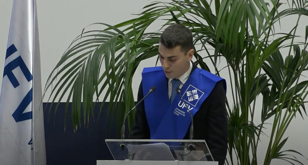 Munez 1024x548 Graduación de la Promoción 2025 de la Facultad de Ciencias Experimentales de la UFV: un evento cargado de emociones, valores y excelencia Estudiar en Universidad Privada Madrid