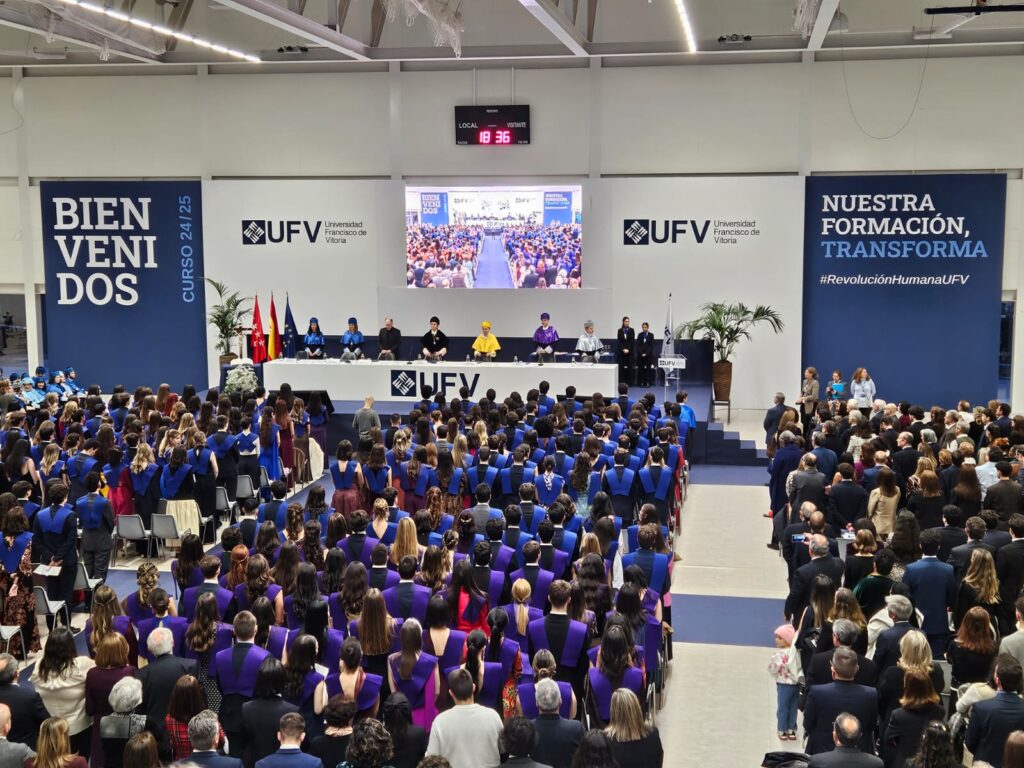 %name Graduación de la Promoción 2025 de la Facultad de Ciencias Experimentales de la UFV: un evento cargado de emociones, valores y excelencia Estudiar en Universidad Privada Madrid