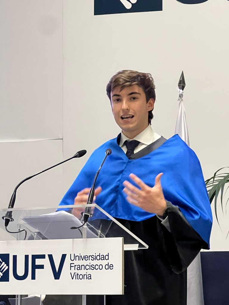 %name Graduación de la Promoción 2025 de la Facultad de Ciencias Experimentales de la UFV: un evento cargado de emociones, valores y excelencia Estudiar en Universidad Privada Madrid