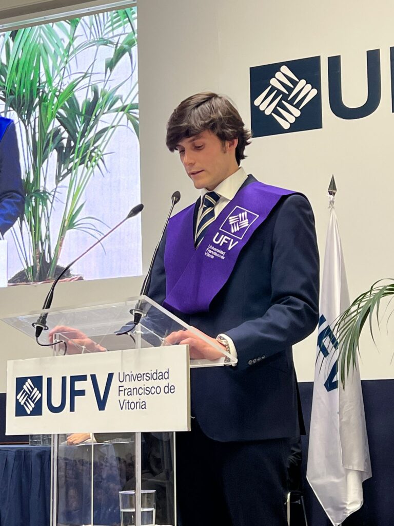 %name Graduación de la Promoción 2025 de la Facultad de Ciencias Experimentales de la UFV: un evento cargado de emociones, valores y excelencia Estudiar en Universidad Privada Madrid